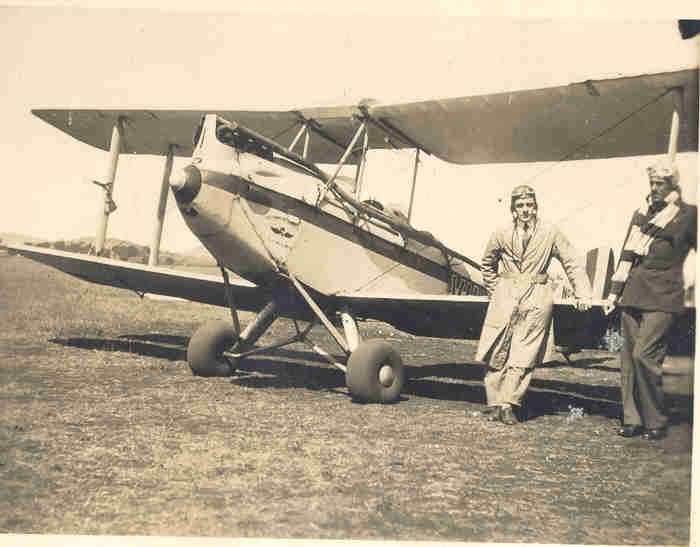 Early aviation in Cairns