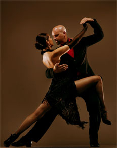 band that play tango's - see videos of weddings with French music by Viva the duo on youtube